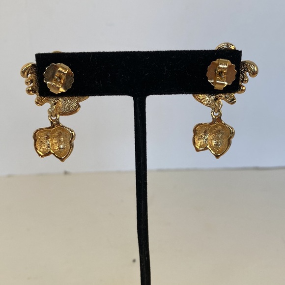 Z143 New Costume Jewelry- gold color earrings of leaves and acorns. - Picture 2 of 3